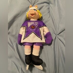 Vintage 1995 McDonald’s toy NHL Muppets Miss Piggy plush toy collectible